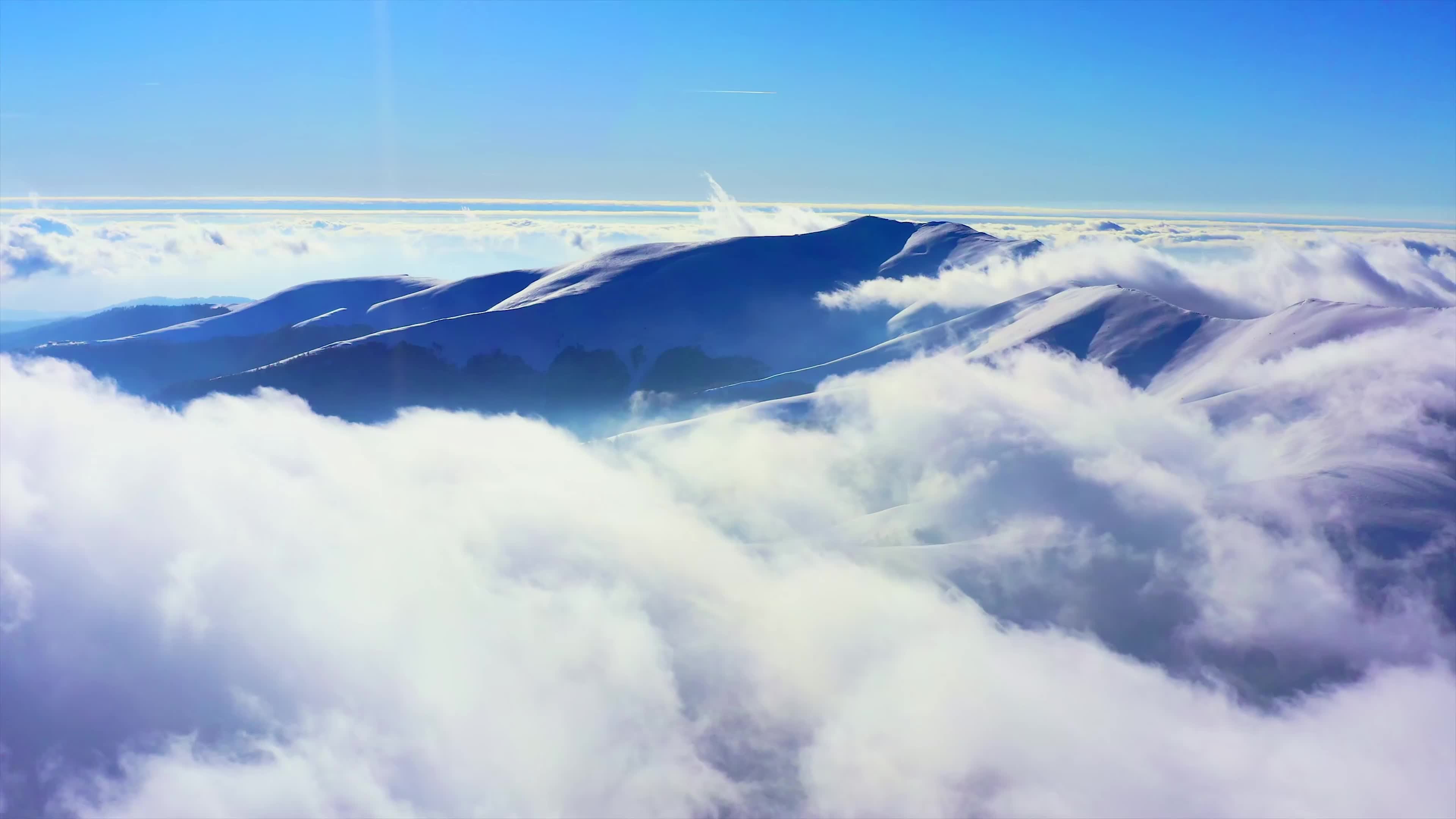 实拍云层雾山群山视频素材