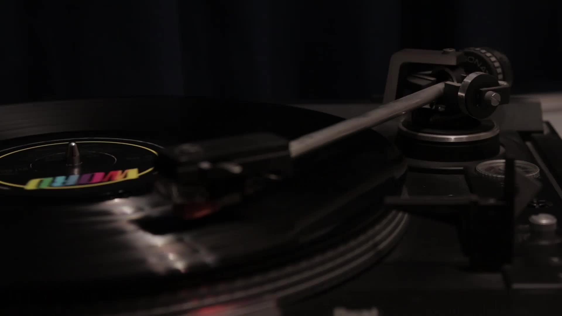 音乐留声机黑胶唱片机视频