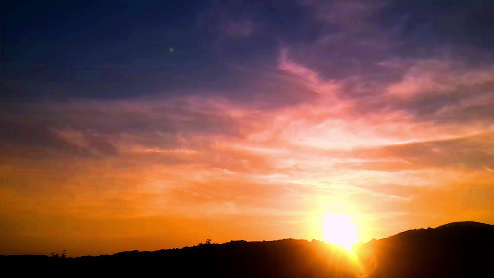 实拍唯美天空的日出风景