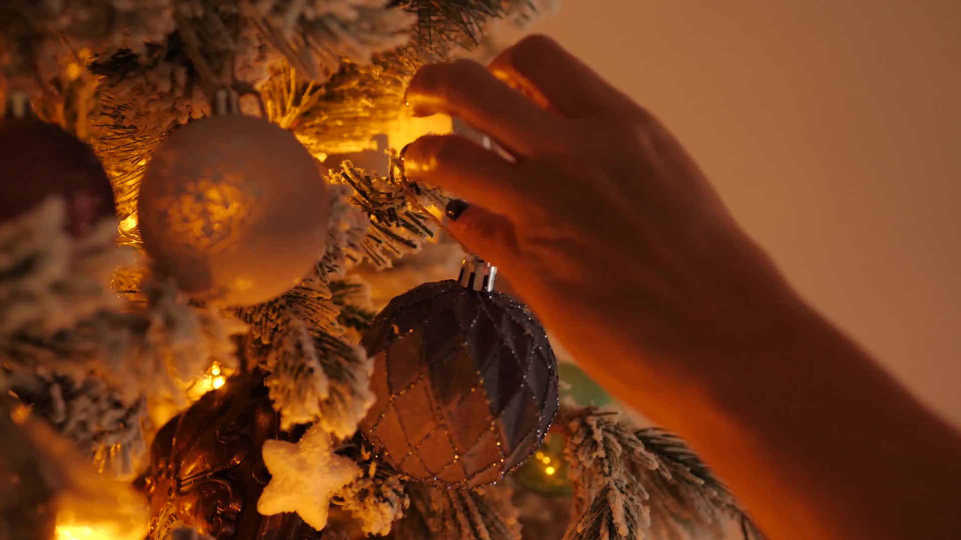 装饰圣诞树