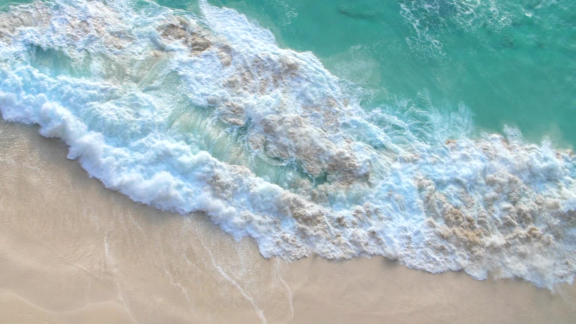 实拍大海沙滩浪花视频素材