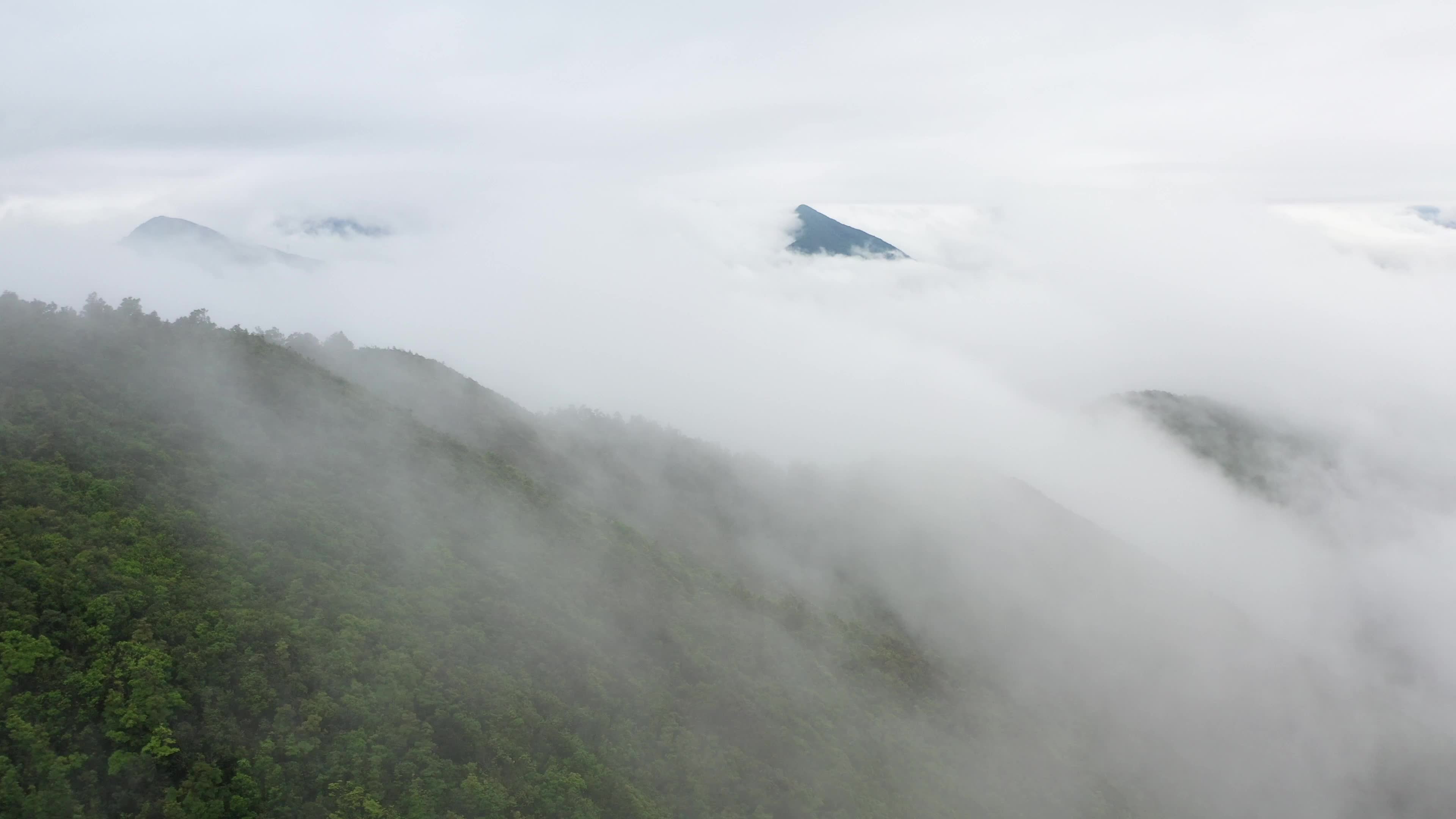 大自然山雾美景